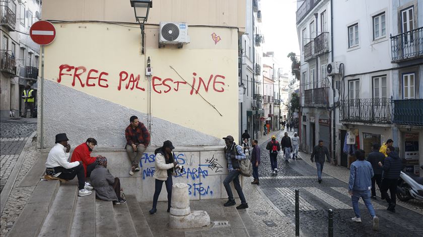 Droga, agressões e assaltos. Moradores de Santa Maria Maior em Lisboa pedem mais polícia