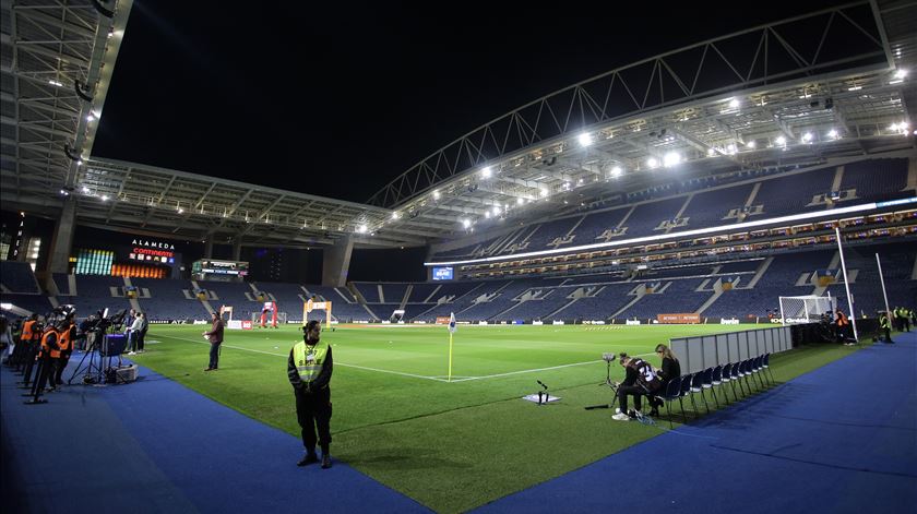 FC Porto, Vitória de Guimarães e Braga multados pela UEFA