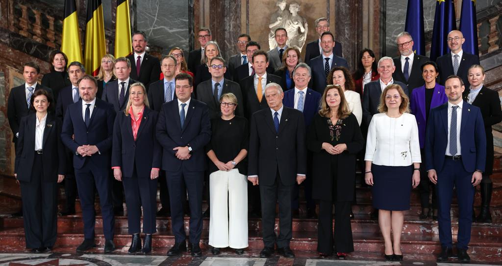 Os ministros para o desenvolvimento dos países da UE estiveram em reunião informal em Bruxelas. Foto: Olivier Hoslet/EPA