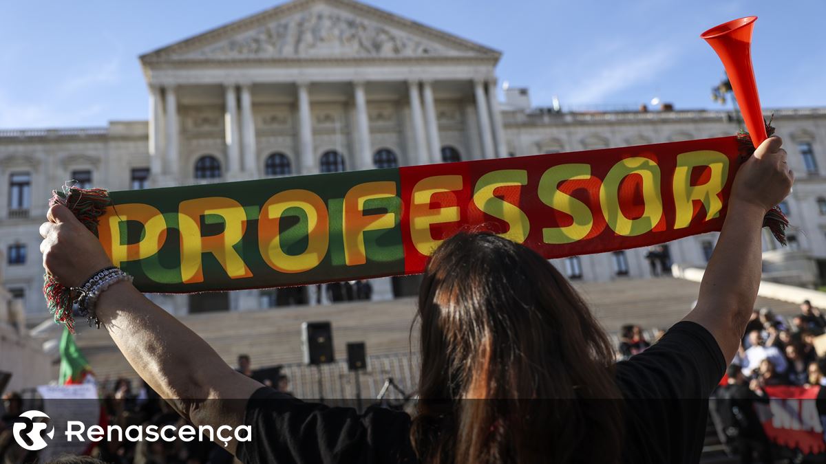 Governo prevê recuperar tempo de serviço dos professores ao longo de cinco anos