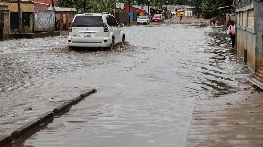  Tempestade tropical `Filipo` em Maputo. Foto: Luísa Nhantumbo/Lusa