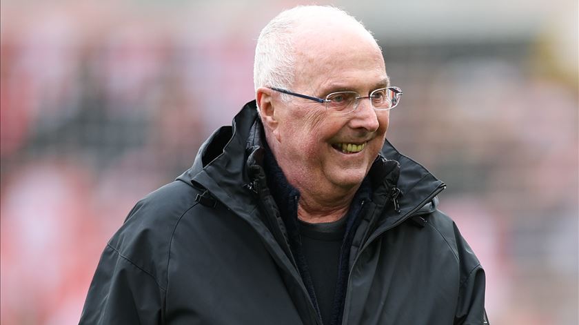 Sven-Goran Eriksson durante um Liverpool - Ajax de velhas glórias. Foto: Adam Vaughan/EPA