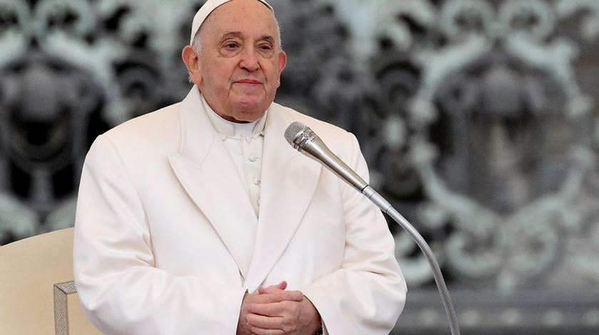 Papa aos católicos da China: “Que a paz vença sempre e em todo o lado”