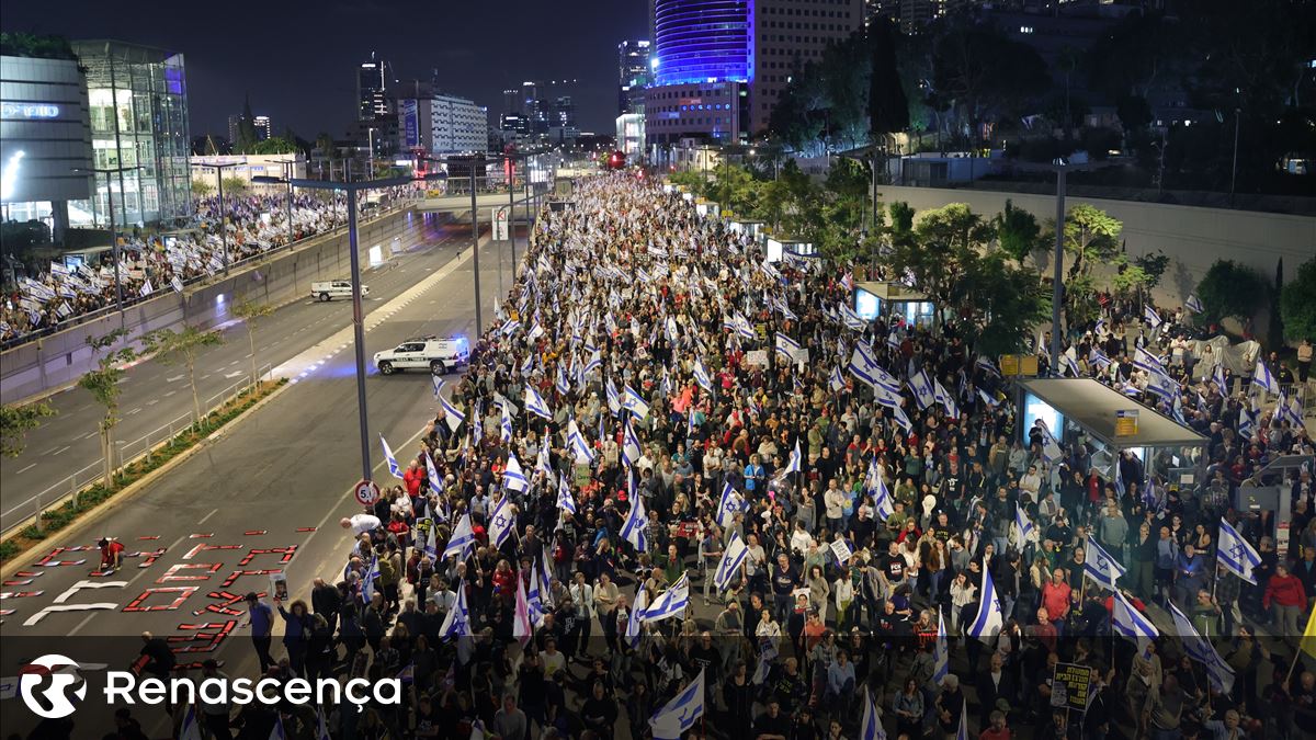 Israel. Mais de 100 mil manifestantes exigiram libertação de reféns