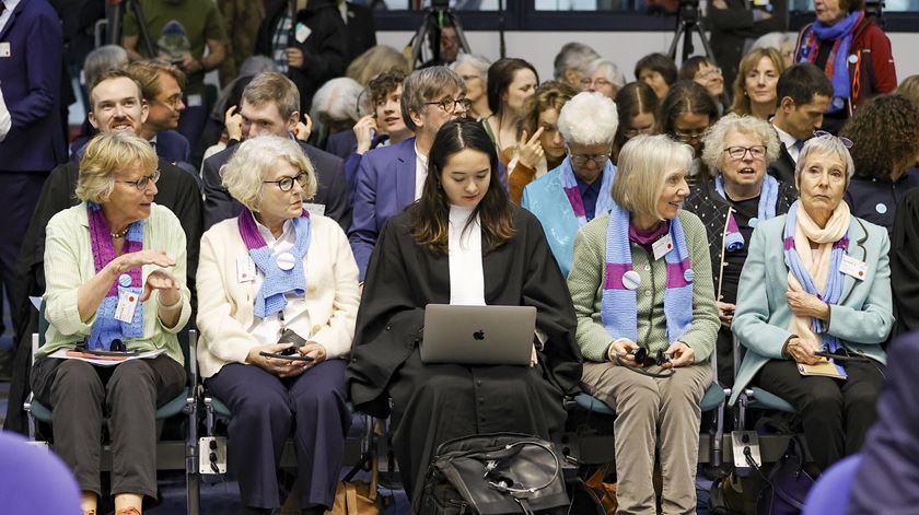 Grupo de mulheres suíças vence caso no Tribunal Europeu dos Direitos Humanos. Foto: Ronald Wittek/EPA