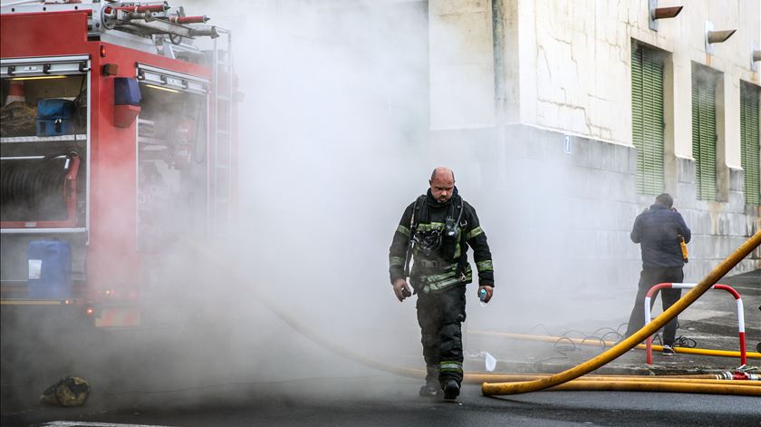 Incêndio no Hospital de Ponta Delgada. Foto: Eduardo Costa/Lusa