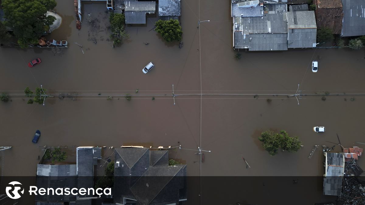 Brasil. Sobe para 127 o número de mortos nas inundações
