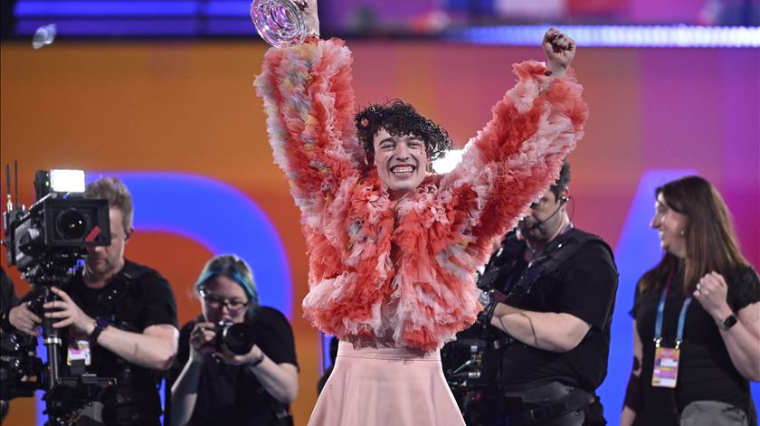 Nemo ganha Festival da Eurovisão 2024 com a canção The Code. Foto: Jessica Gow/EPA