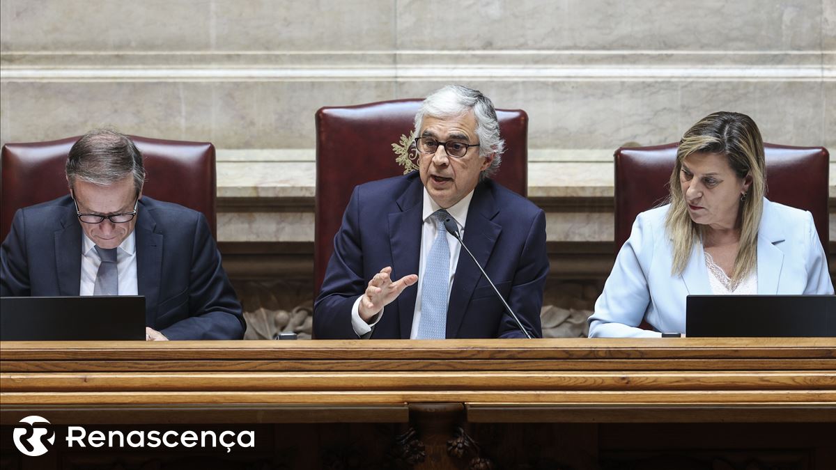 SOS Racismo diz que Aguiar-Branco não tem condições para continuar presidente