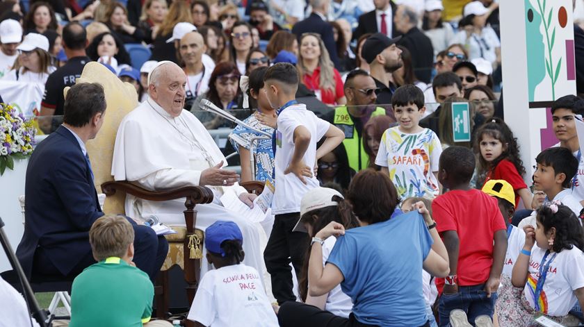 Papa na Jornada Mundial das Crianças. Um "pontapé de saída" para um mundo de paz