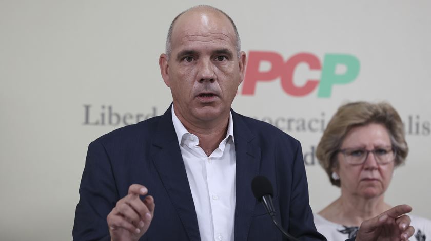 OE2025. PCP promete "combate aguerrido" a documento baseado nos pressupostos do Governo