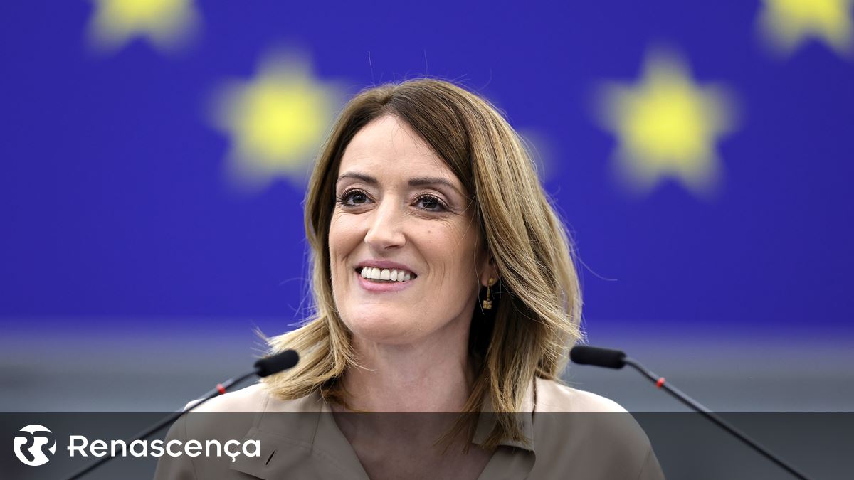 Parlamento Europeu. Roberta Metsola reeleita presidente com maioria absoluta