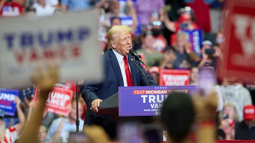 Donald Trump avisa para risco de guerra mundial se falhar eleição