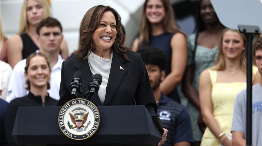 Democratas decidem nomeação de Kamala Harris até 7 de agosto