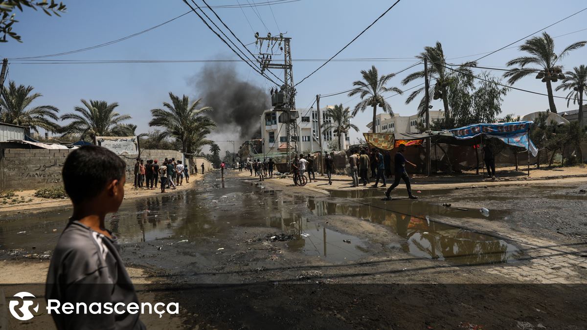 Pelo menos cinco mortos em ataque israelita a campo de deslocados palestiniano