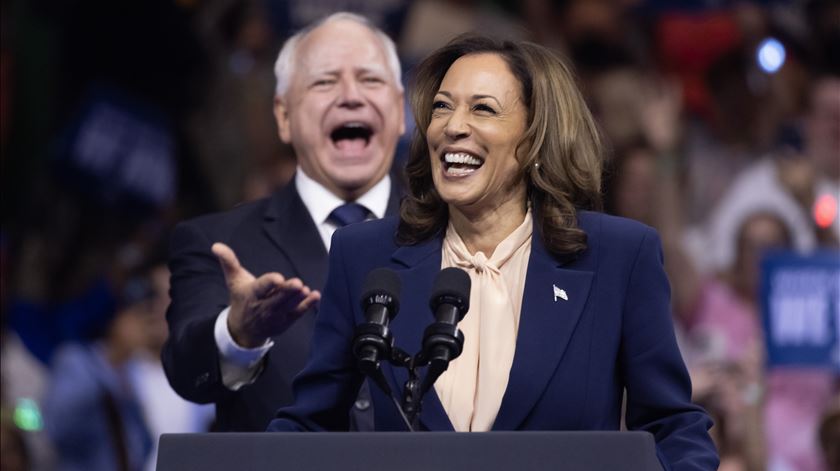 Kamala Harris ganha terreno a Trump a menos de três meses das eleições