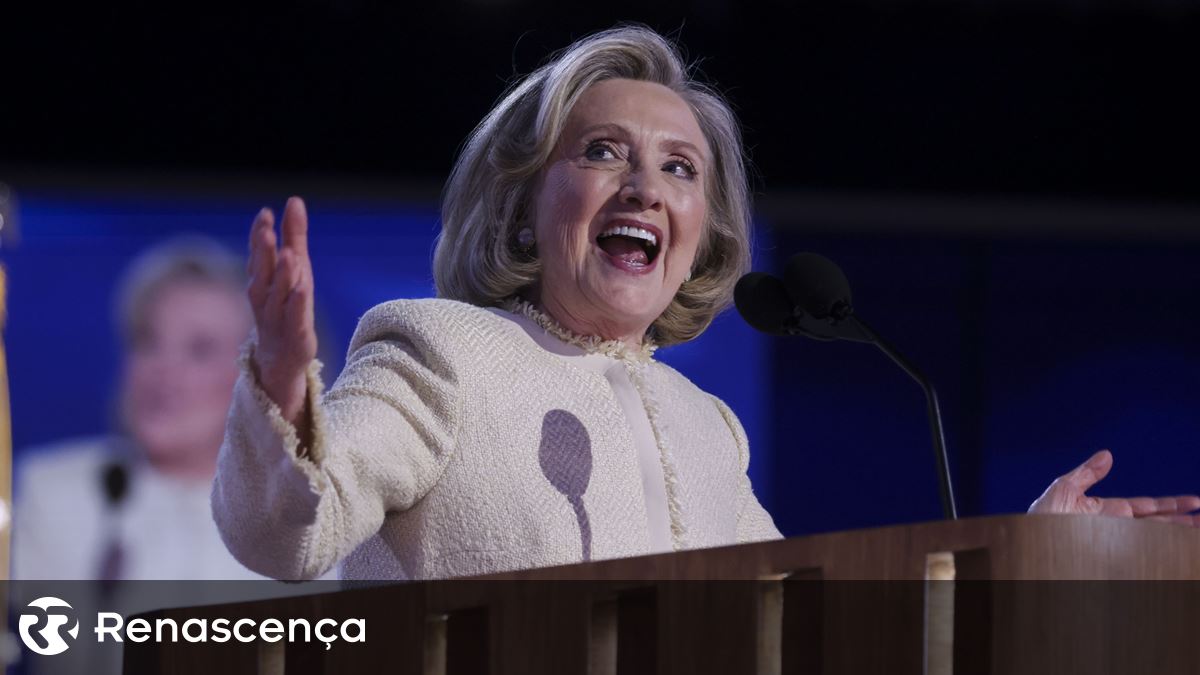 Hillary Clinton: "Estamos a escrever um novo capítulo na história da América"