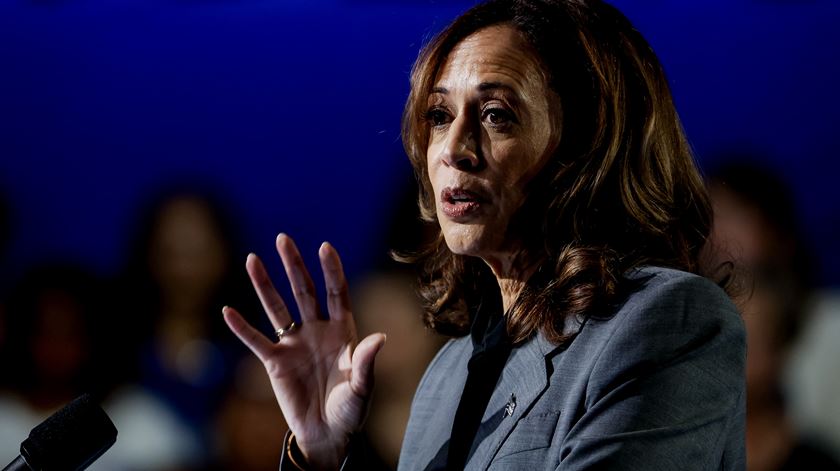 Kamala Harris propõe mudanças na imigração em visita à fronteira