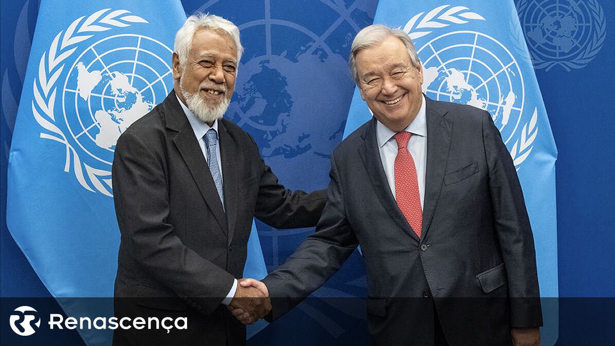 Xanana Gusmão entrega certificado de cidadania timorense a Guterres