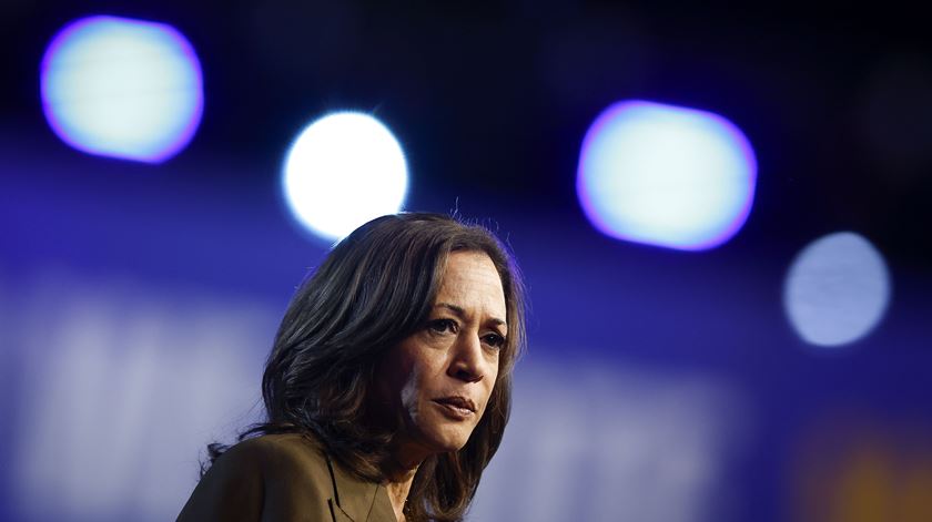 Harris está com três pontos de vantagem contra Trump