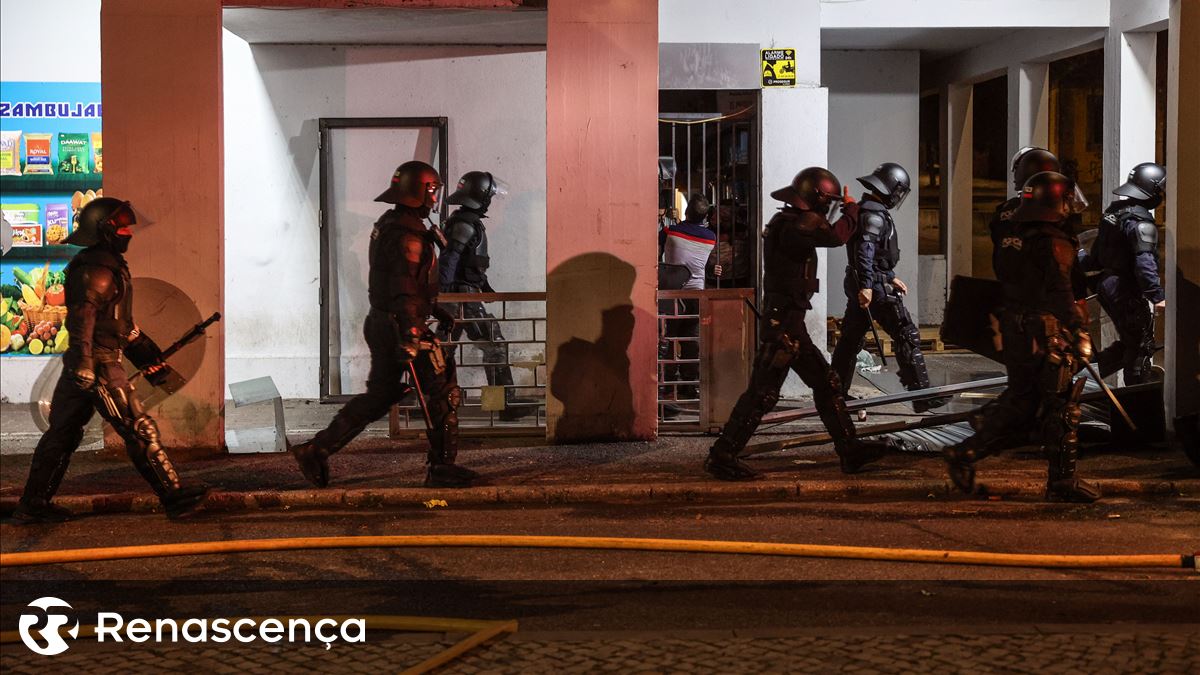 Violência na Grande Lisboa. Oito viaturas incendiadas em Benfica