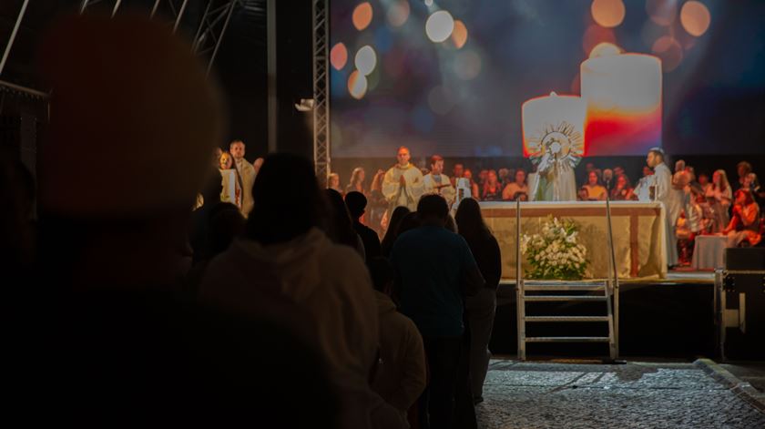 Vigília com jovens. Falar de paz com a experiência da violência e da guerra