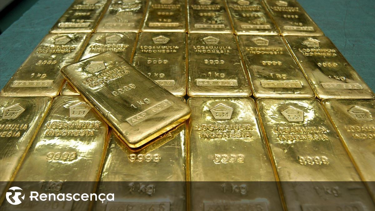 Ouro em novo máximo com mercado a antecipar descida dos juros nos EUA