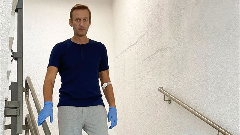 Navalny teve esta semana alta do hospital de Berlim para onde foi transportado após alegada tentativa de envenenamento com Novichok na Sibéria. Foto: EPA