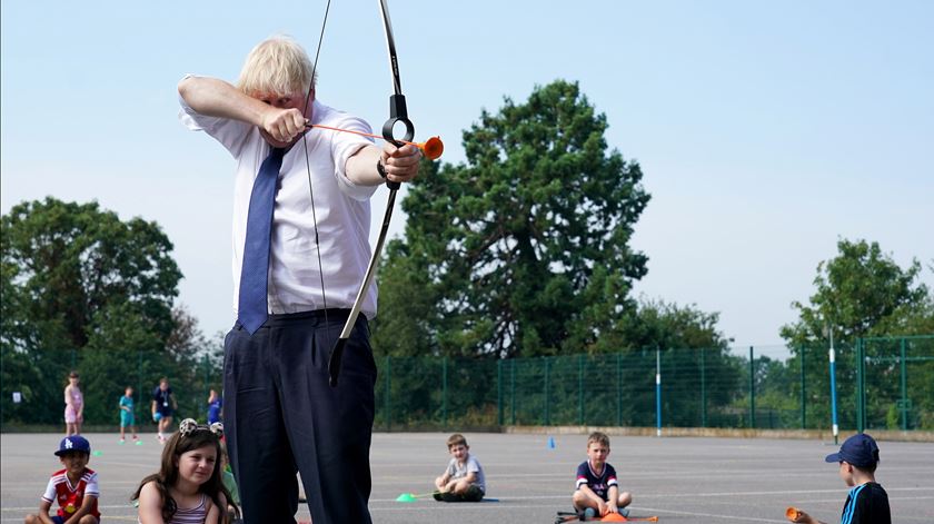 Boris Johnson quer países unidos contra um inimigo comum. Foto: Pippa Fowles/EPA