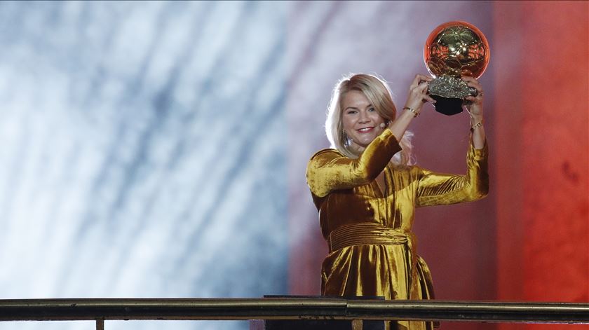 Ada Hegerberg venceu a Bola de Ouro em 2018. Foto: Yoan Valat/EPA