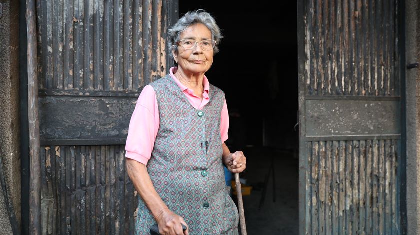 O fogo roubou-lhes teto e trabalho. Albergaria ainda está a acordar do pesadelo