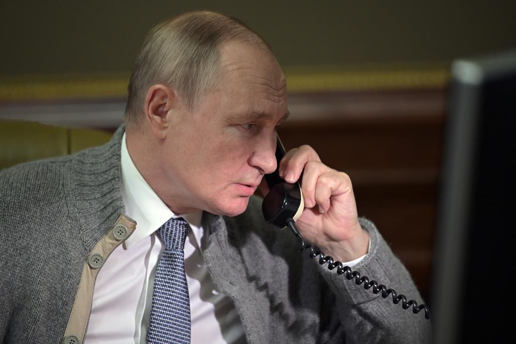Vladimir Putin falou hoje ao telefone com o primeiro-ministro de Israel. Foto: Alexey Nikolsky/EPA