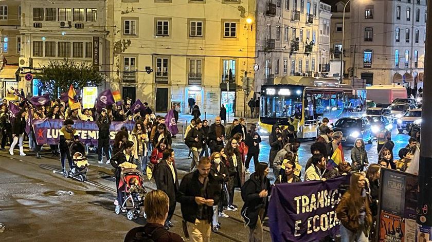 Marcha pelo Fim da Violência Contra as Mulheres, em Lisboa. Foto: Ana Carrilho/RR