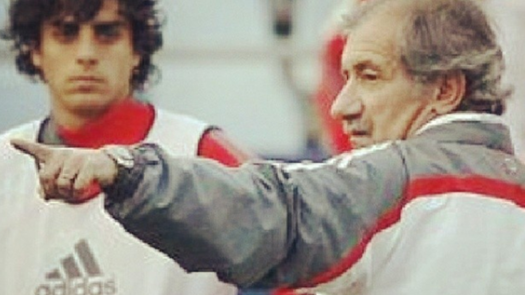 André Carvalhas no treino do Benfica, com Fernando Chalana. Foto: Instagram André Carvalhas