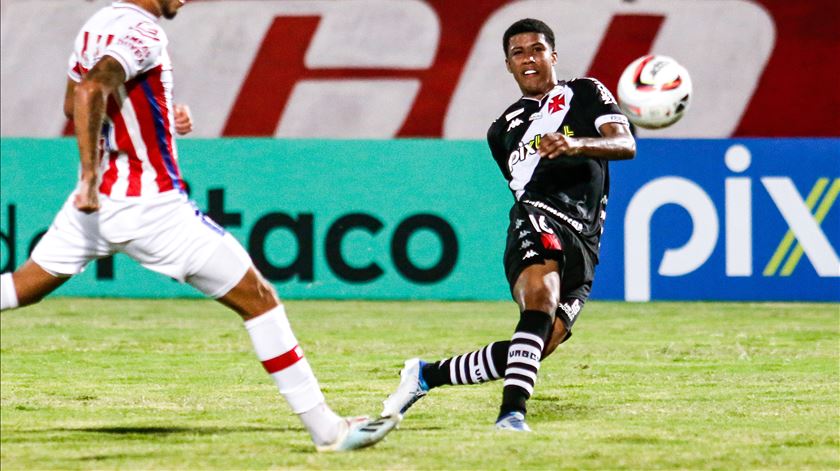 Andrey Santos "vai ser um dos melhores jogadores do mundo", defende João Correia Foto: Rafael Vieira/AGIF via Reuters Connect