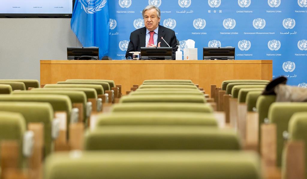 António Guterres apela a uma "economia de guerra" para combater a pandemia. Foto: Justin Lane/EPA