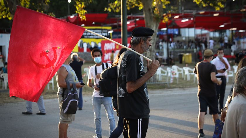 Público reduzido no arranque da Festa do Avante em plena pandemia. Foto: Joana Gonçalves/RR