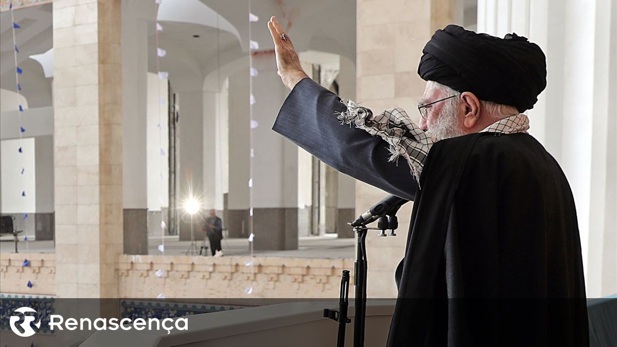 Ayatollah Khamenei. Ataque de Israel contra o Irão não deve ser "exagerado nem minimizado"