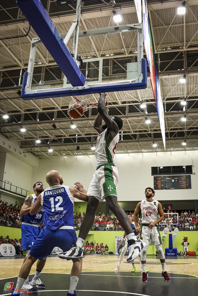 Basquetebol. Portugal derrota Chipre com resultado expressivo - Renascença