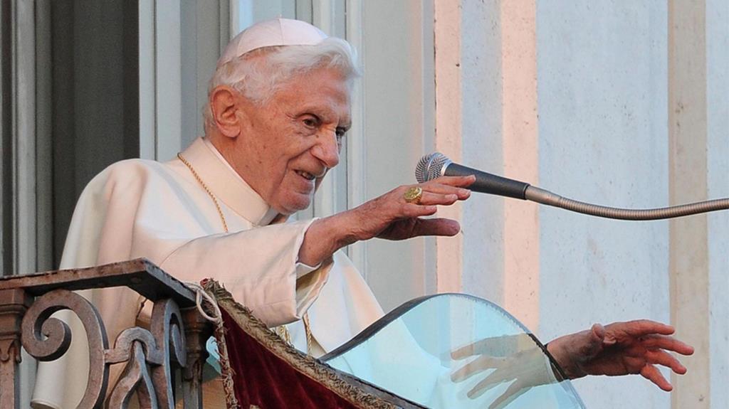 Bento XVI despede-se dos fiéis em Castel Gandolfo. Foto: DR