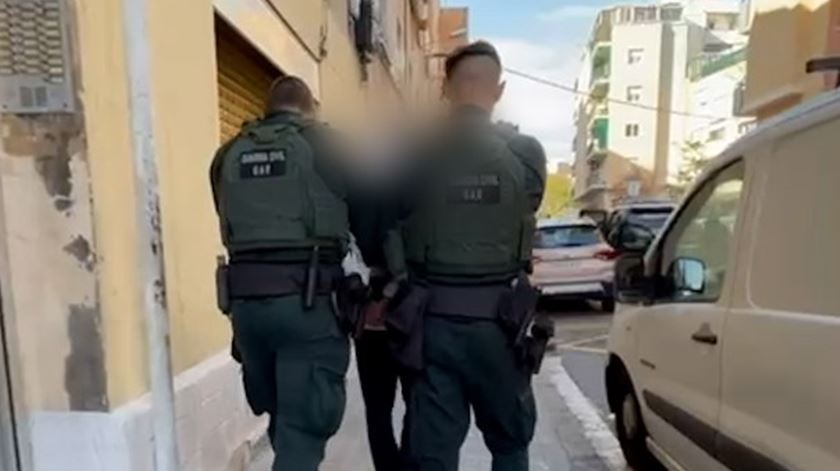 Jihadista de 18 anos detido em Barcelona, Espanha durante Operação Numidas. Foto: Guardia Civil espanhola