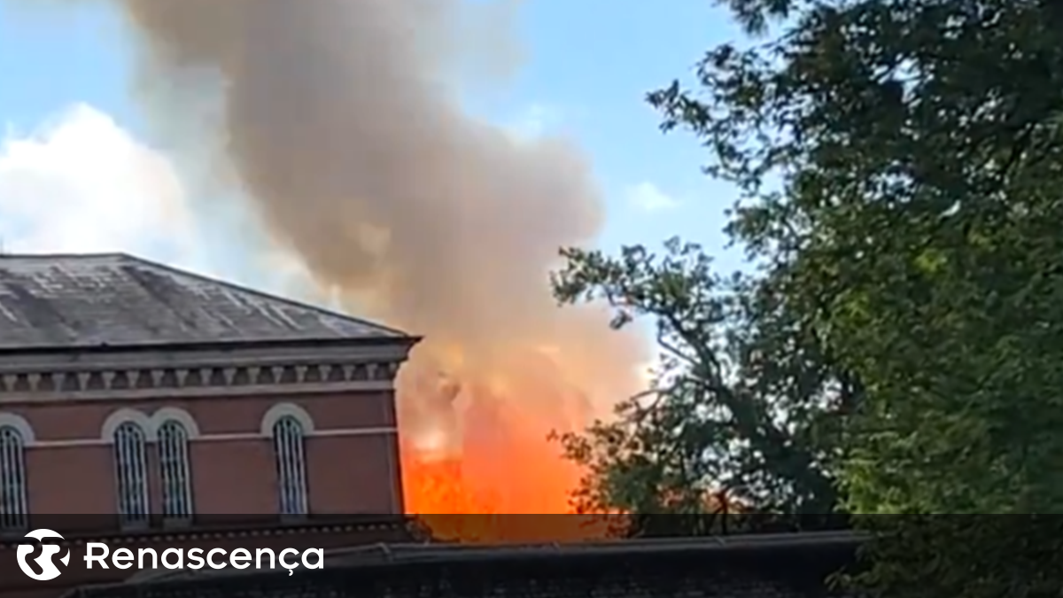 Incêndio deflagra em hospital psiquiátrico com alguns dos criminosos mais perigosos do Reino Unido