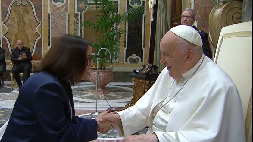 "É possível rir de Deus? Claro que sim". Papa aos humoristas: “Vocês também fazem sorrir Deus”