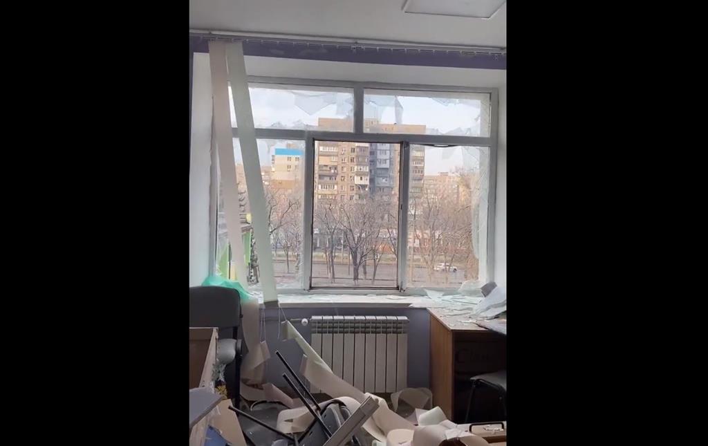 Presidente ucraniano divulgou vídeo de ataque a maternidade em Mariupol
