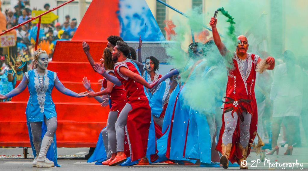 Carnaval no Mindelo, em Cabo Verde. Foto: Zé Pereira