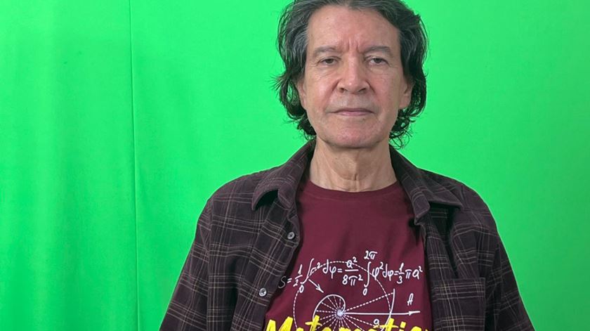 Matemático brasileiro de 73 anos assina um dos mais de 200 originais a concurso este ano. Foto: DR