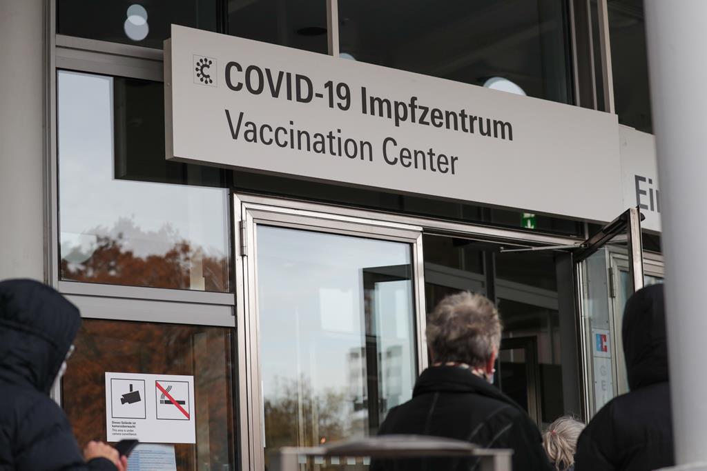 Centro de vacinação em Frankfurt. Foto: Constantin Zinn/EPA