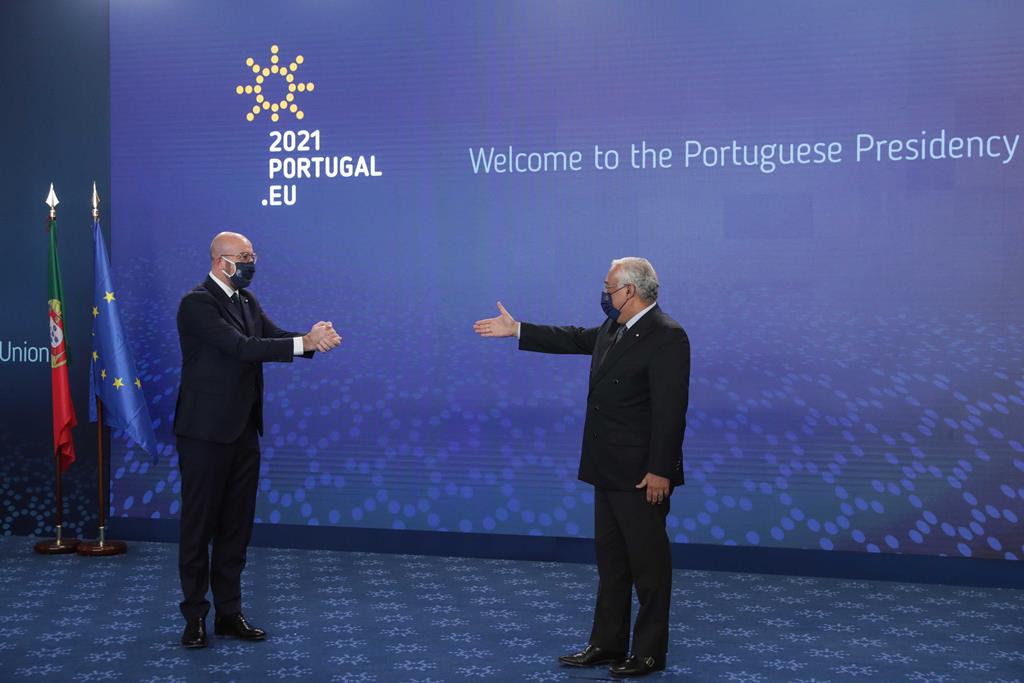 Presidente do Conselho Europeu Charles Michel e António Costa no início da presidência portuguesa da UE. Foto: Tiago Petinga/Lusa
