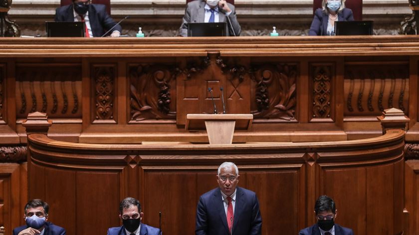 “O Governo estará, como tem estado até aqui, disponível para manter o diálogo" com a esquerda", diz secretário de Estado. Foto: Tiago Petinga/Lusa