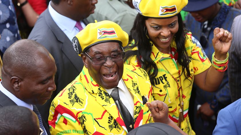 Mugabe está no poder há quase quatro décadas. Foto: Aaron Ufumeli/EPA
